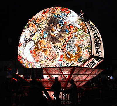 ねぷた：弘前市のお祭り